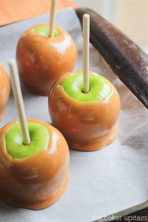 The Baker Upstairs: the best caramel apples