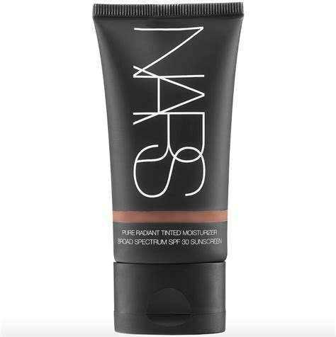 The 22 Best Foundations for Mature Skin | Who What Wear