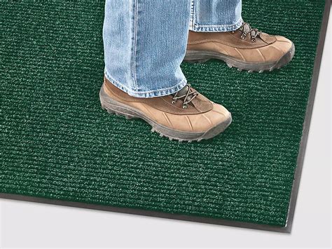 Mud Master Carpet Mat - 3 x 5', Green H-1281G - Uline