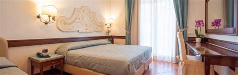 Hotel with Triple rooms in the centre of Sorrento - Hotel Michelangelo ...