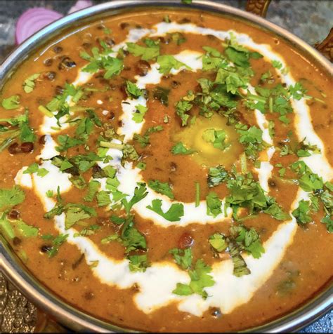 Easy restaurant style Dal Makhani Recipe at home!