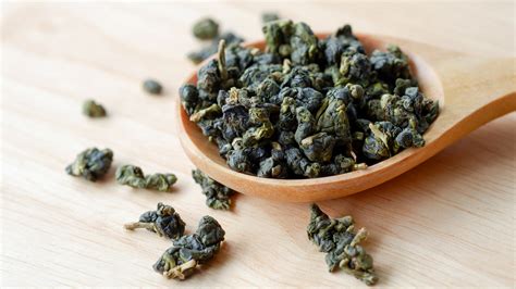 What Is Oolong Tea And What Does It Taste Like?