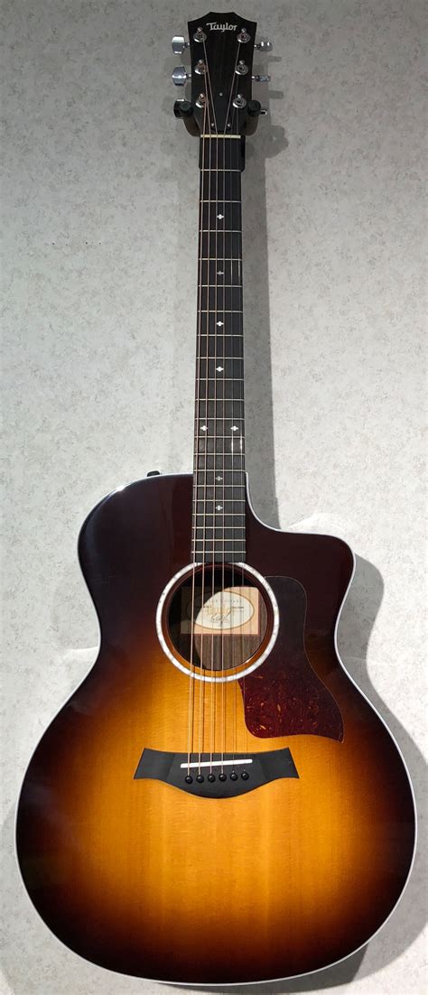 Taylor Guitars 214ce DLX SB full - Legacy Music