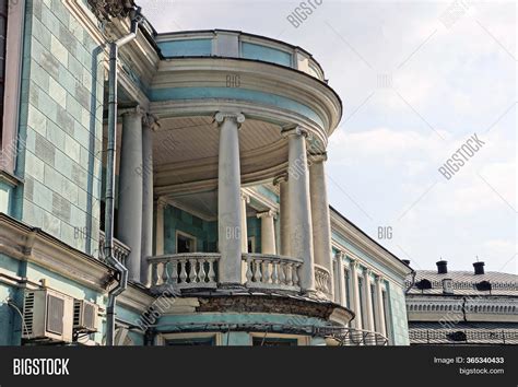 Facade Old Historic Image & Photo (Free Trial) | Bigstock