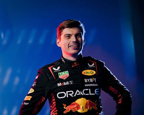 King F1 Verstappen is not only a good driver but also a love guy