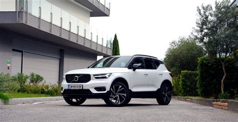 Volvo’s XC40 T5-R-Design premium compact SUV wants for little – 4BC