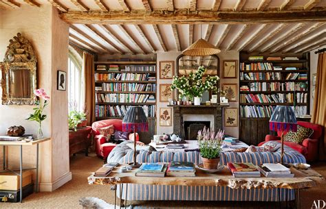 Amanda Brooks Invites Us Inside Her Dreamy English Country Home ...