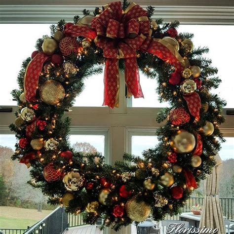 Big wreath for a bay window. #florissimodesign #christmas #wreath # ...