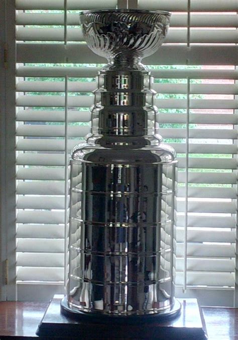 Lord Stanley Cup Replica | Kent Recognition Inc.