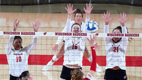 Nebraska-Wisconsin volleyball score: Badgers sweep Huskers in top-10 ...