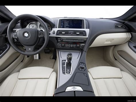 BMW 6-Series Coupe (2012) - Interior | Caricos