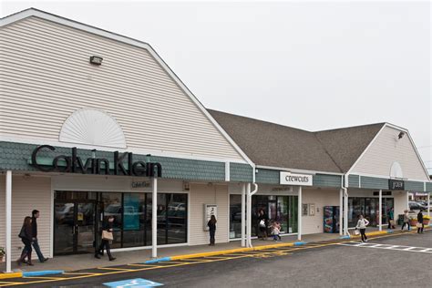 Kittery Premium Outlets - Outlet mall in Maine. Location & hours.