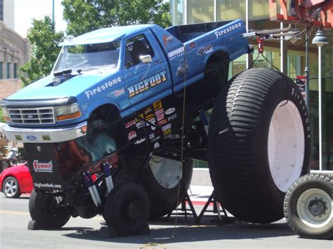 Bigfoot 5 Monster Truck Bigfoot 1 Monster Truck Restoration Complete ...