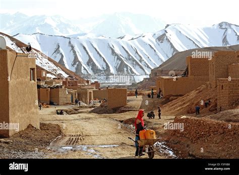 Afghanistan Village Life Stock Photo - Alamy