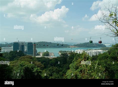 Cable Car to Sentosa Island Stock Photo - Alamy