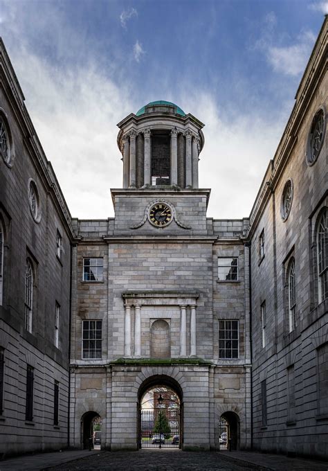 How to get the best photographs of Dublin City — all the ways you wander