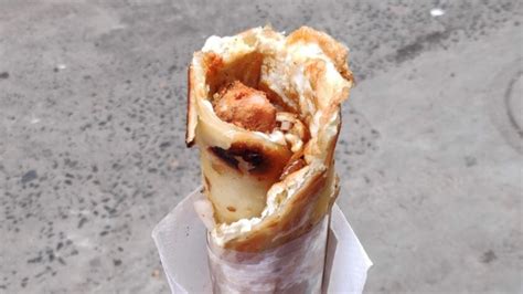 Sunday Classics : Kolkata Kathi Roll at Kusum Roll’s - Telegraph India