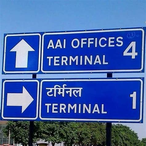 Reflective Road Signs at Rs 220/square feet in New Delhi | ID: 16234371362