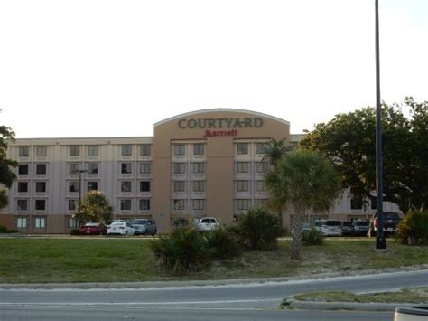 Courtyard Gulfport Beachfront (Gulfport, MS): What to Know BEFORE You ...