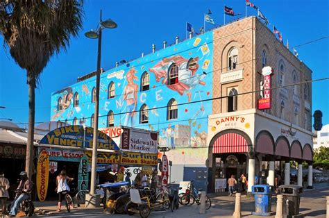 Things to Do on Venice Beach Boardwalk | Venice beach boardwalk, Venice beach california, Venice ...