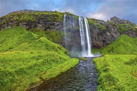 Iceland in Summer 2022: Top 10 things to do! - My Local Guide