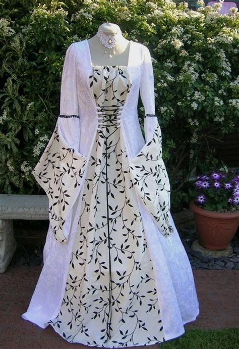 35 best images about pagan wedding on Pinterest | Wedding, Wiccan and Gowns