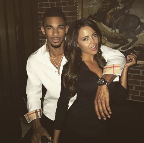 Evander Kane Wife / Evander Kane S Pregnant Wife Calls Out Model Mara Teigen For Hooking Up With ...