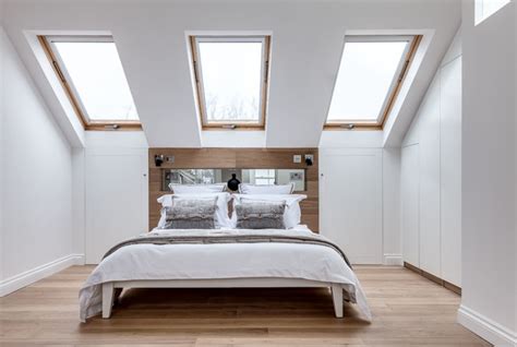 16 Astonishing Bedrooms With Skylights That Everyone Will Adore