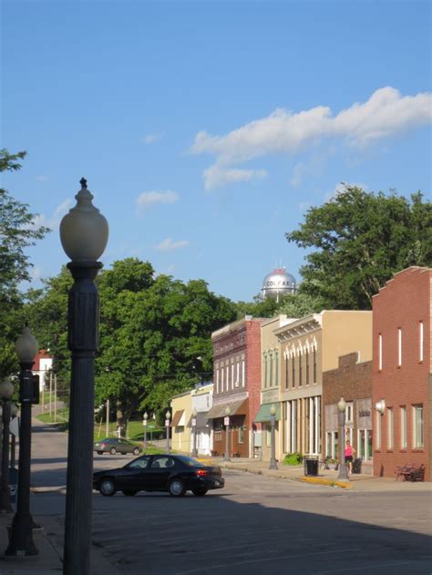 Looking eastward on Howard Street in Colfax, Iowa | Colfax, Hometown, Iowa