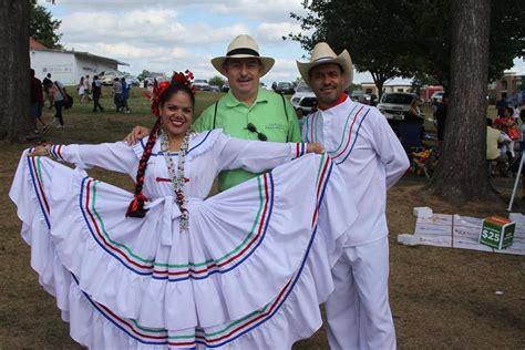 Honduran, Hispanic Heritage Month, Nicaragua, Academic Dress, Fanart, America, Costumes, History ...