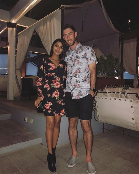 Glenn Maxwell Gets Engaged to Longtime Girlfriend Vini Raman - News18