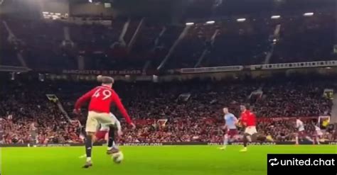 This angle of Garnacho’s assist : r/reddevils