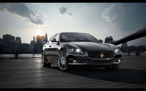 Download Majestic Maserati Quattroporte In Action Wallpaper ...