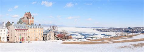 260+ Fairmont Le Chateau Frontenac Winter Stock Photos, Pictures ...