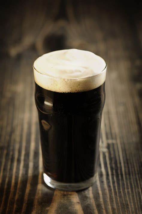 Home Brew Double Stout Recipe | CDKitchen.com in 2021 | Stout recipes ...