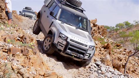 Land Rover Defender Off-Road Review – Ready to fight the G-Wagon? - YouTube