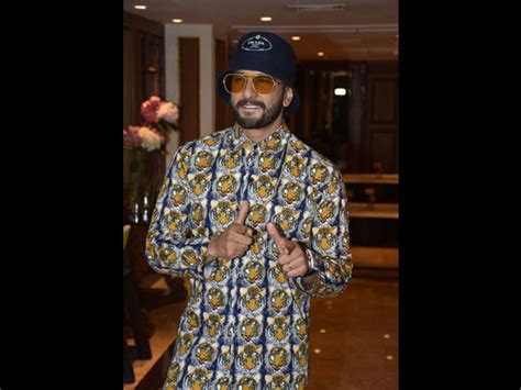 Ranveer Singh In A Tiger Outfit For Gully Boy Promotions - Boldsky.com