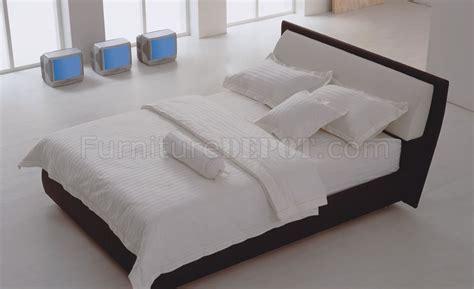 Contemporary Queen Size Bed in Dark Brown Genuine Leather