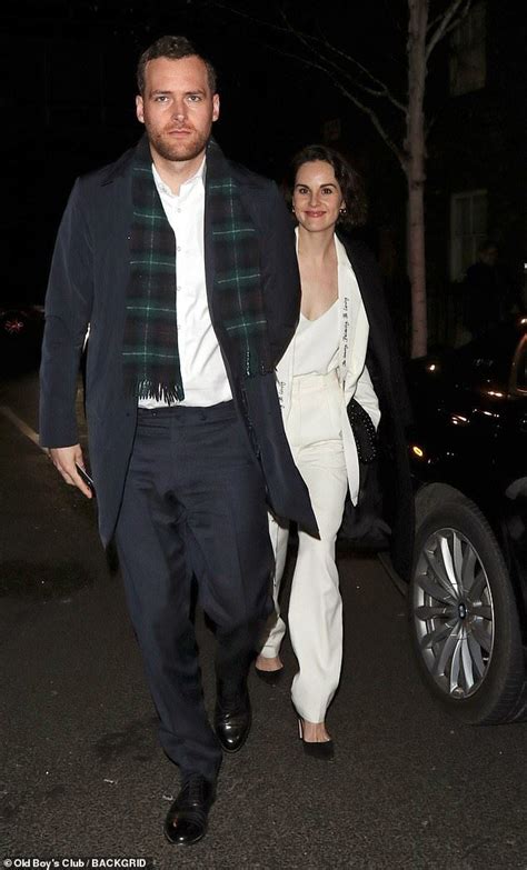 Michelle Dockery puts on a cosy display with Jasper Waller-Bridge | Michelle dockery, Celebrity ...