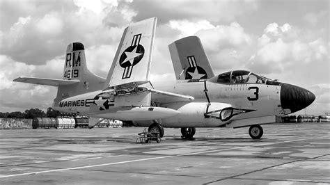 Douglas F3D-2T2 Skyknight: Korean War Night Fighter - Jets ’n’ Props