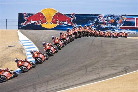 Casey Stoner, Laguna Seca 2008, Corkscrew : r/motogp