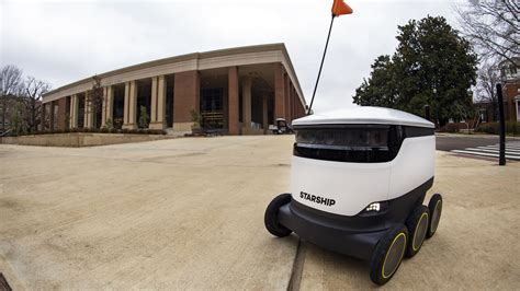 Ole Miss Dining Introduces Starship Delivery Robots - Ole Miss News