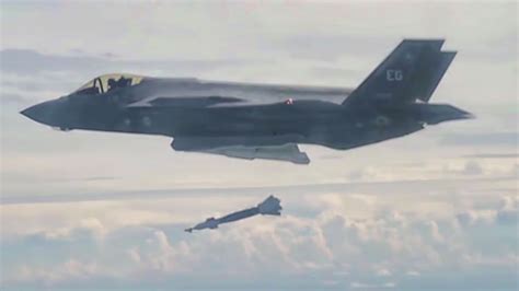 F-16 Fighter Jet Cockpit View Of F-35 Dropping Bombs - YouTube