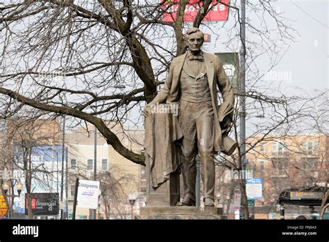 Statue of Abraham Lincoln. Lincoln Square, Chicago, Illinois Stock ...