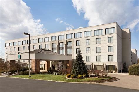 EMBASSY SUITES BY HILTON PISCATAWAY - SOMERSET $84 ($̶1̶1̶5̶) - Updated 2021 Prices & Hotel ...