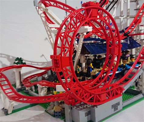 Ora potete ricreare il loop col set LEGO del Roller Coaster | Lega Nerd