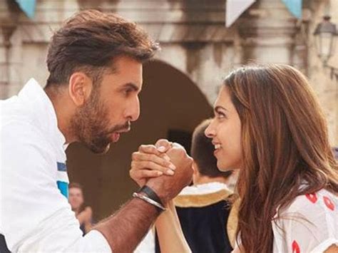 Tamasha song: Deepika, Ranbir are in mood for some Matargashti - bollywood - Hindustan Times