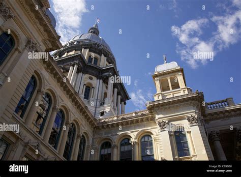 Illinois State Capitol Building Stock Photo - Alamy