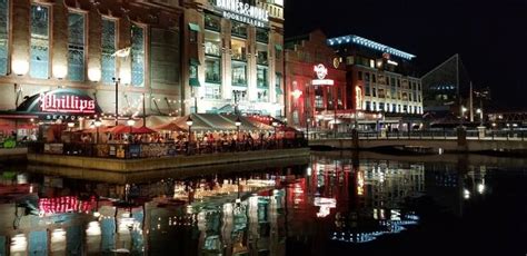 Baltimore Inner Harbor Restaurants by barbarawhitman - ViewBug.com