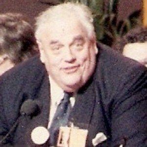 Cyril Smith - Trivia, Family, Bio | Famous Birthdays